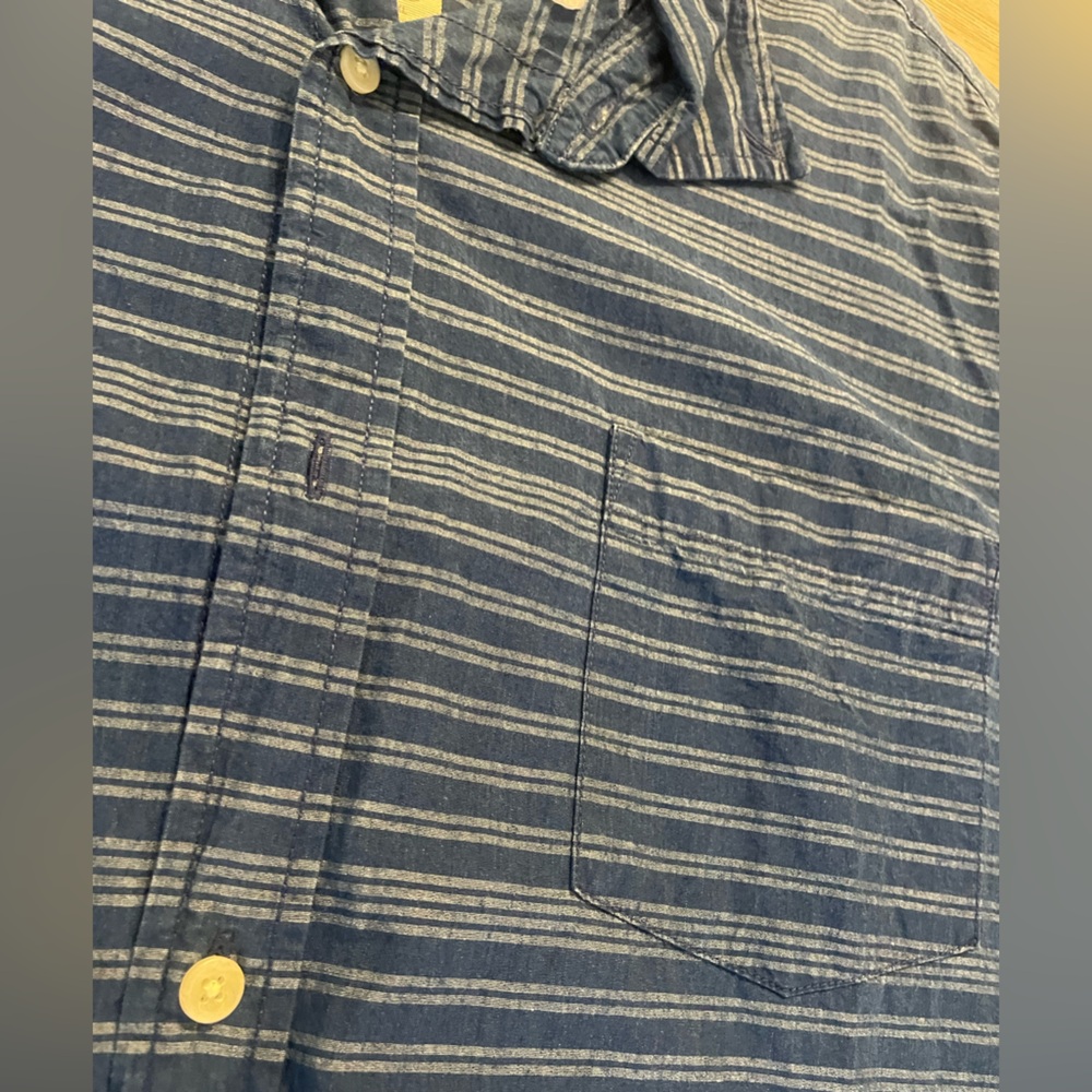 St. John’s Bay Button Down - Picture 3 of 3